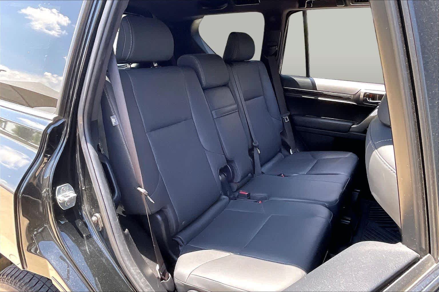 Used 2023 Lexus GX 460 Premium w/ Premium Package AWD/4WD image 19