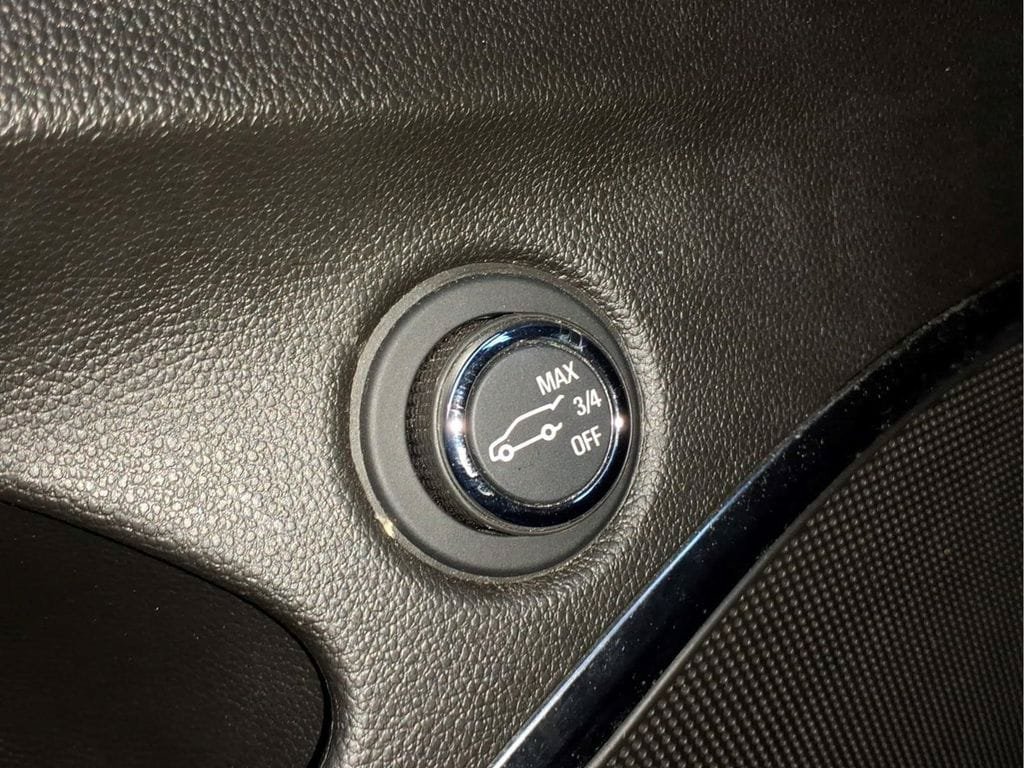 Used 2024 Buick Enclave Premium FWD image 22