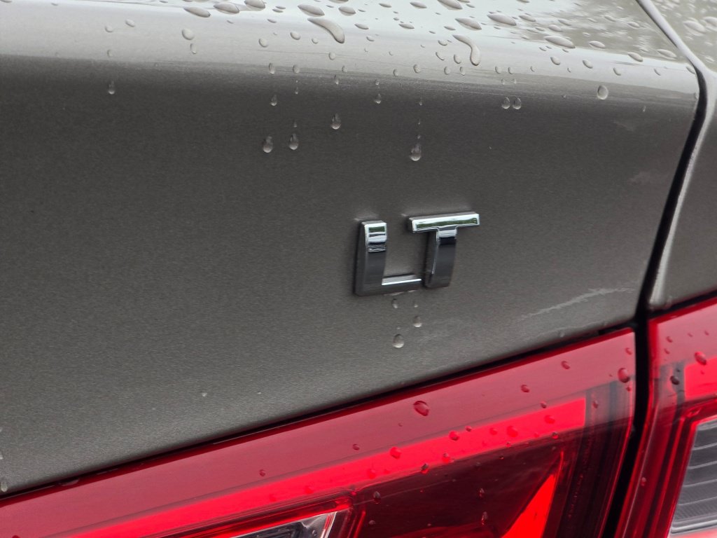 Used 2025 Chevrolet Malibu LT FWD image 31