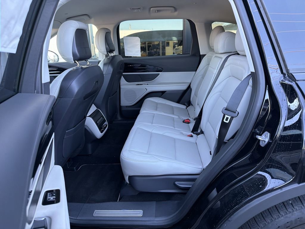 New 2026 Lincoln Nautilus Premier w/ Jet Appearance Package image 6