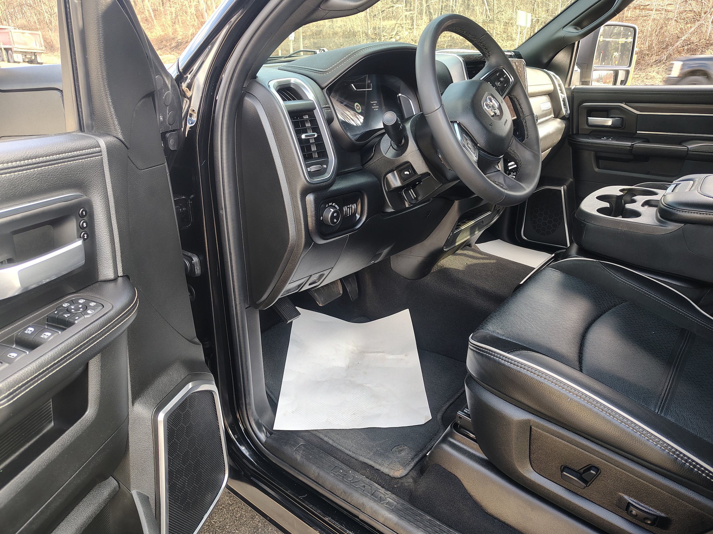 Certified 2026 RAM 2500 Laramie AWD/4WD image 17