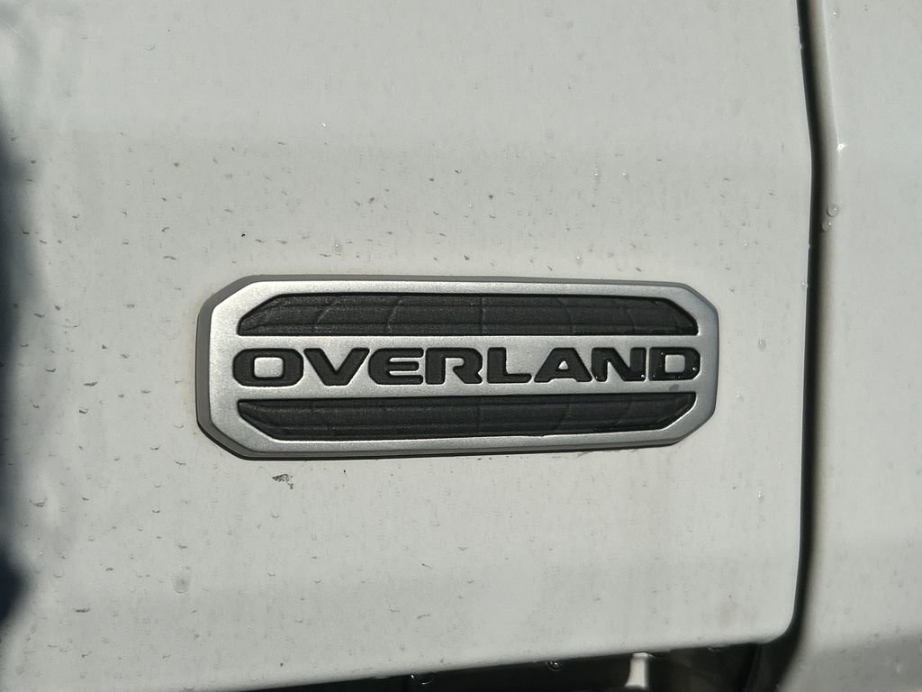 Used 2020 Jeep Gladiator Overland image 24