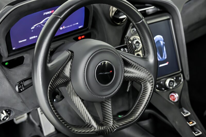 Used 2018 McLaren 720S RWD image 24