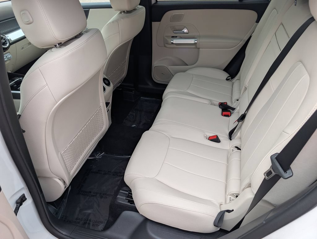 New 2026 Mercedes-Benz GLB 250 4MATIC image 31