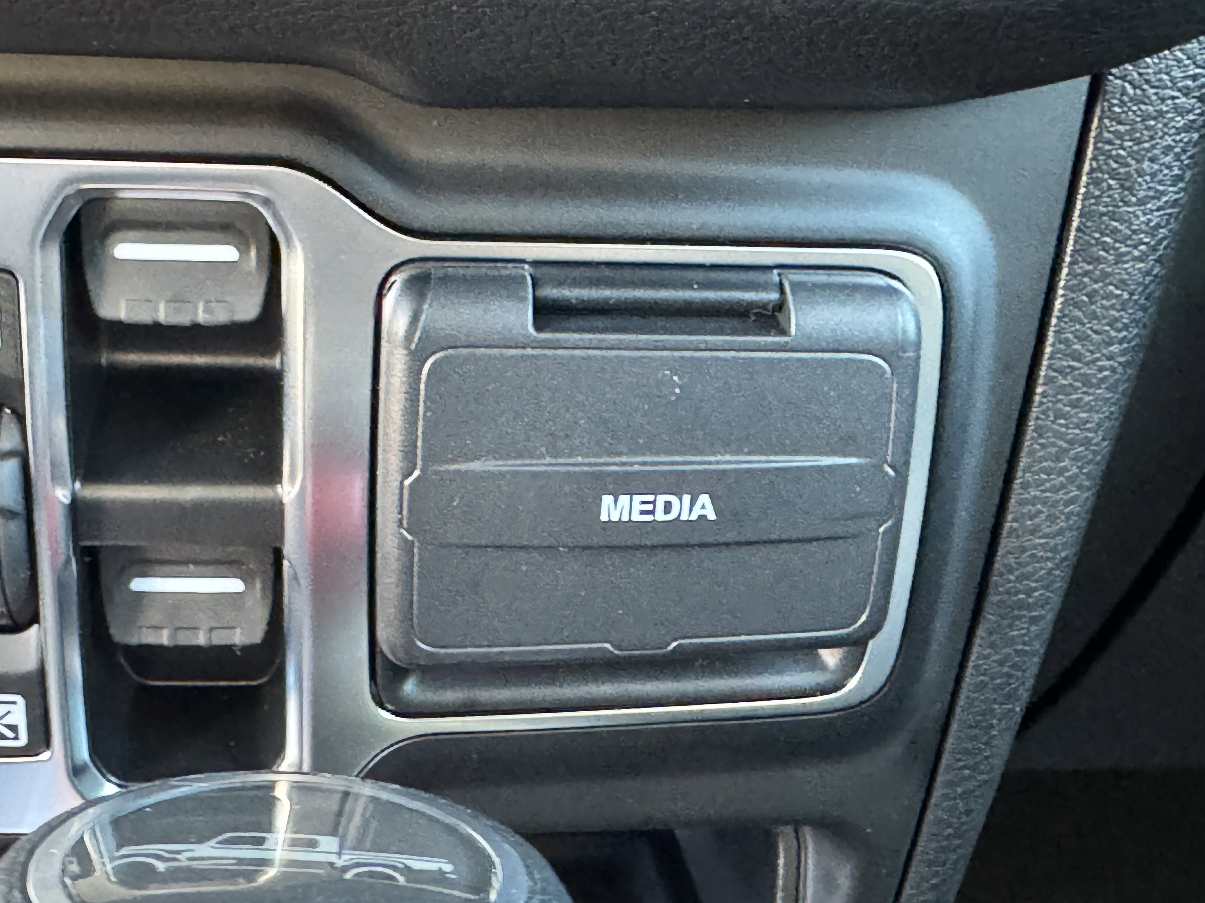 New 2025 Jeep Gladiator Sport image 20