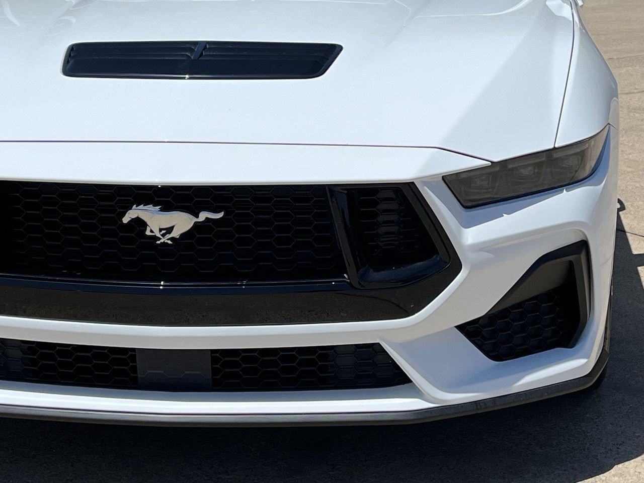 Used 2025 Ford Mustang GT RWD image 8