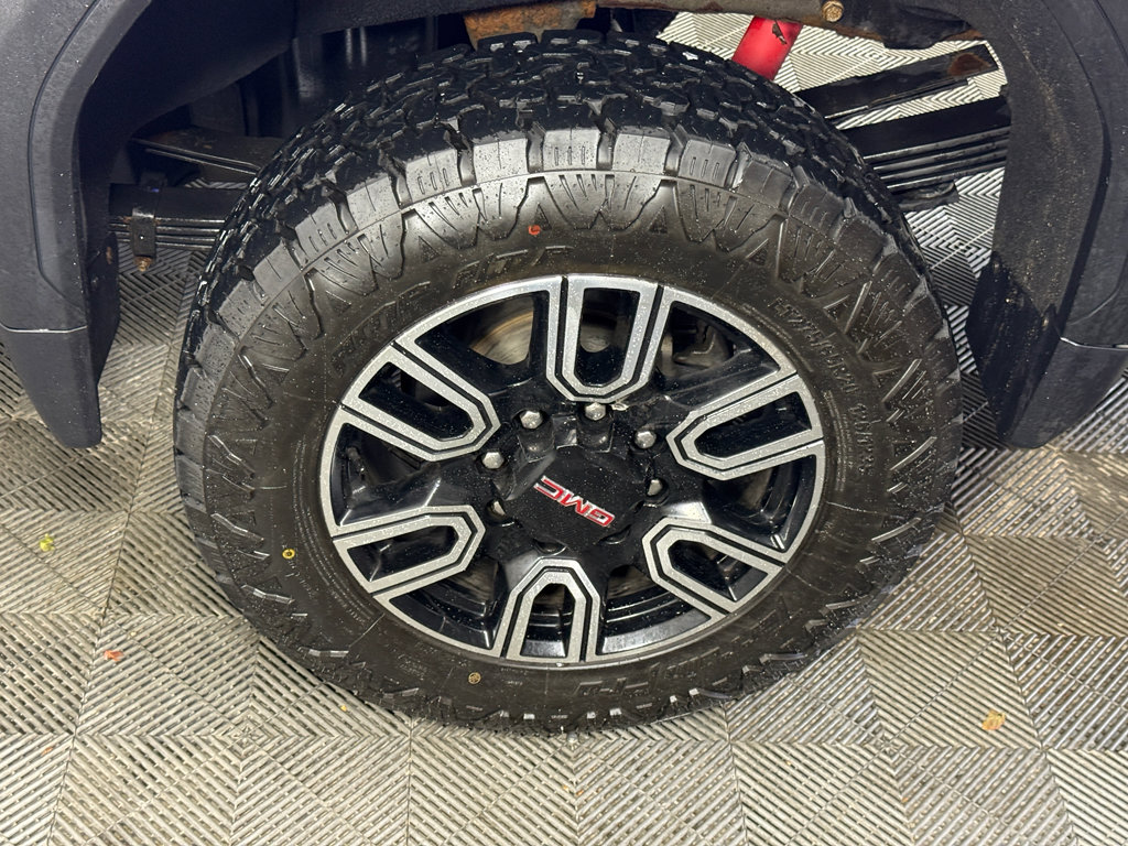 Used 2021 GMC Sierra 3500 AT4 w/ Gooseneck/5TH Wheel Package image 9
