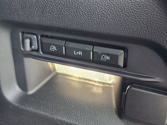 Used 2025 Ford Explorer ST AWD/4WD image 13