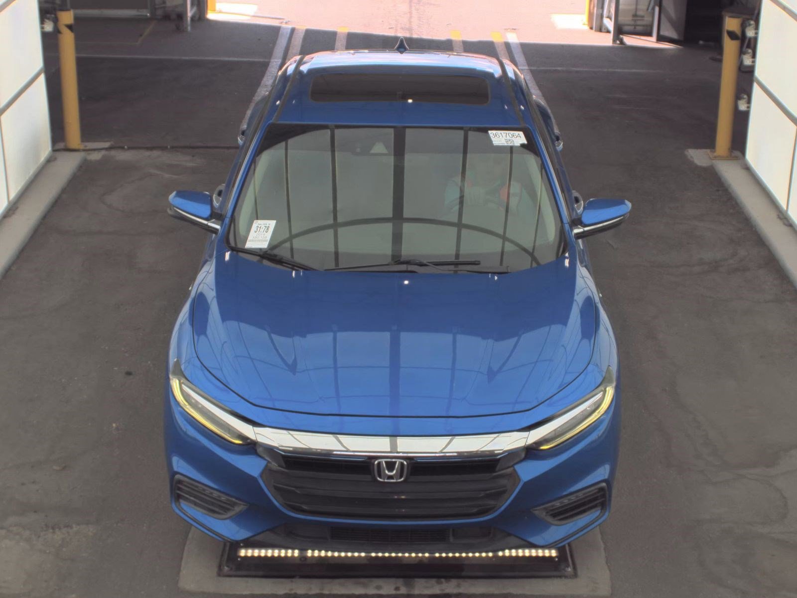 Used 2019 Honda Insight Touring image 2
