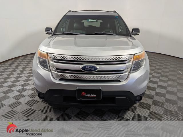 Used 2011 Ford Explorer XLT w/ 202A Rapid Spec Order Code AWD/4WD image 2