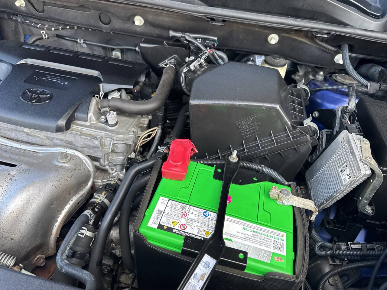 Used 2014 Toyota RAV4 XLE AWD/4WD image 12