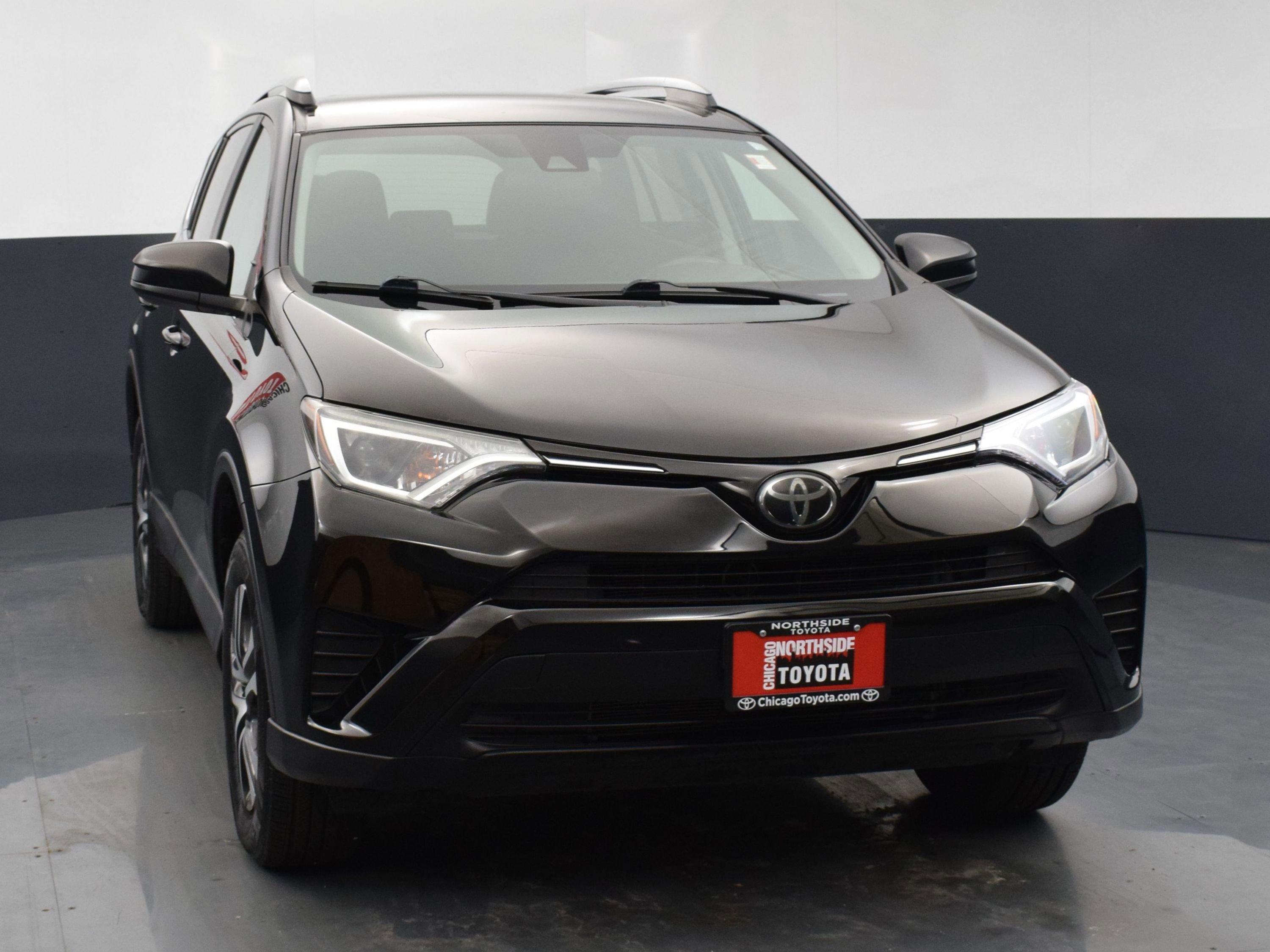 Used 2018 Toyota RAV4 LE w/ All Weather Liner Package FWD image 7
