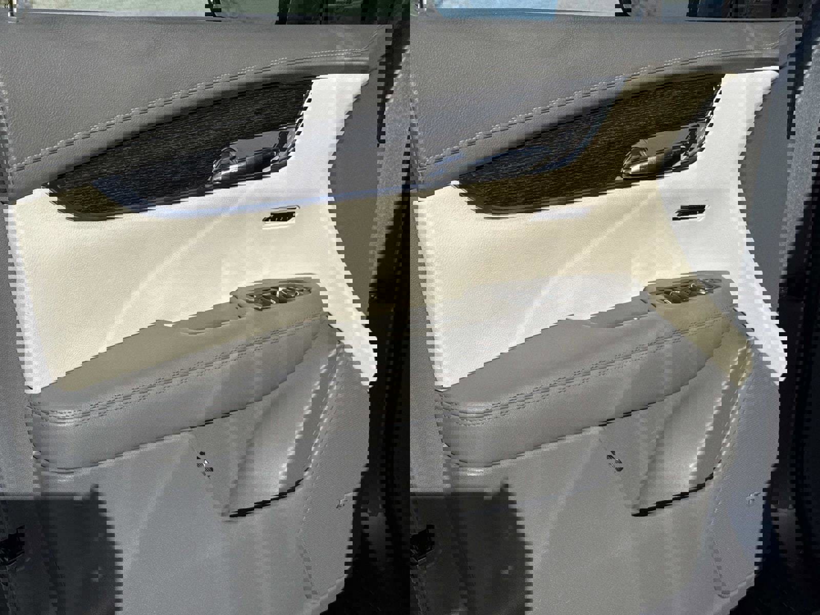 Used 2021 Cadillac XT6 Premium Luxury image 19