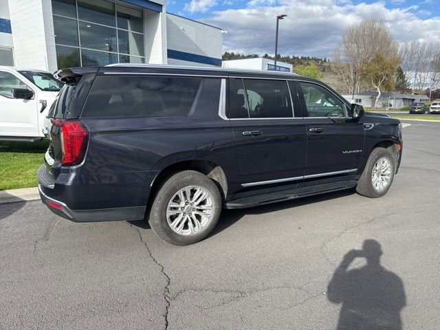 Used 2023 GMC Yukon XL SLT image 9