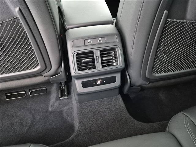 Used 2025 Audi Q5 Premium Plus w/ Premium Plus AWD/4WD image 19