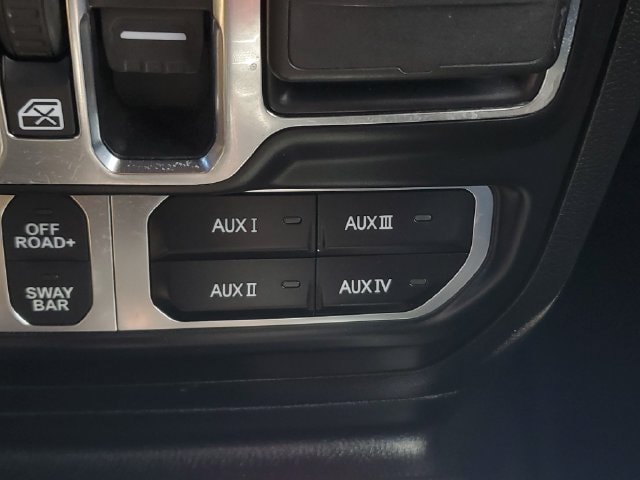 Certified 2020 Jeep Gladiator Rubicon AWD/4WD image 31
