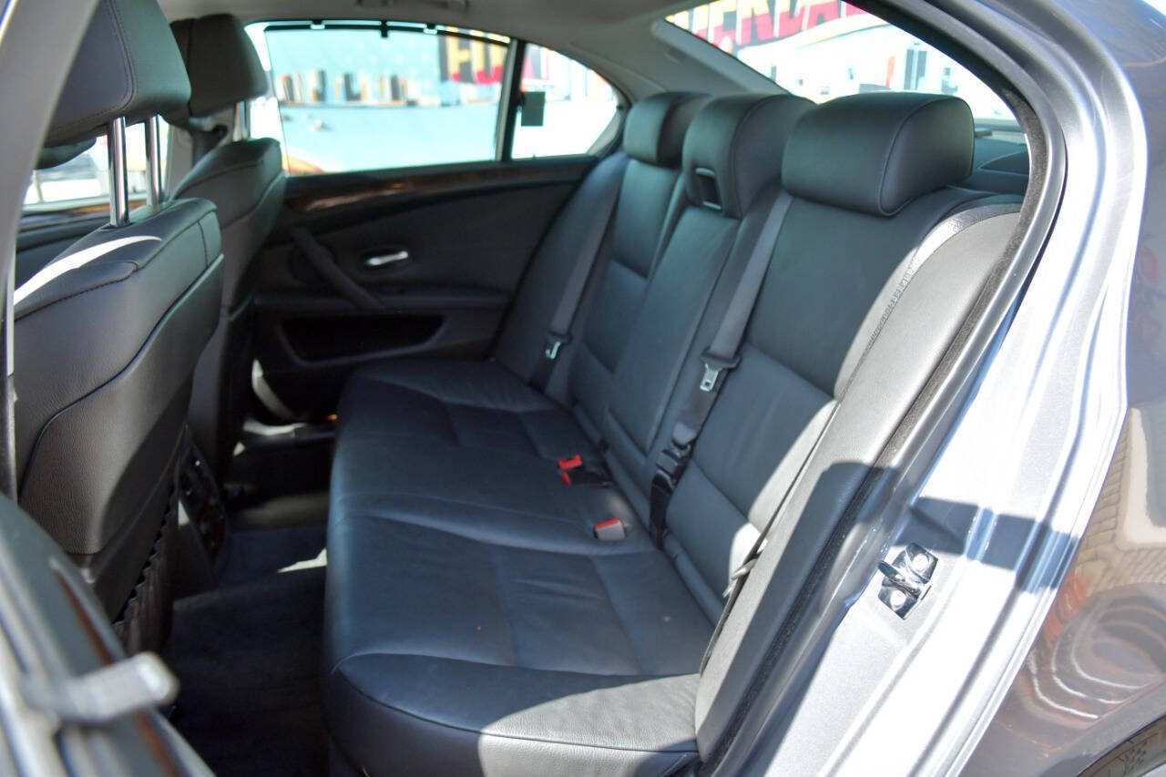 Used 2008 BMW 535xi Sedan w/ Premium Pkg AWD/4WD image 18