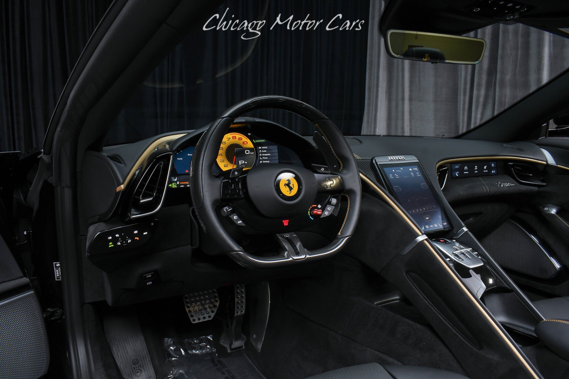 Used 2024 Ferrari Roma Spider RWD image 9