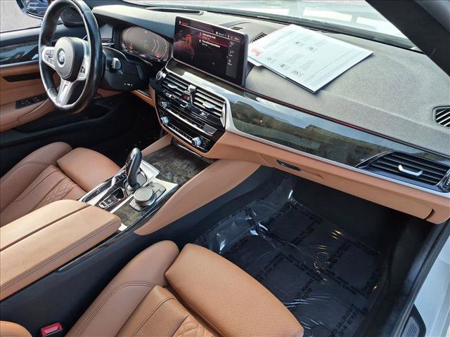 Used 2023 BMW 540i w/ M Sport Package RWD image 23
