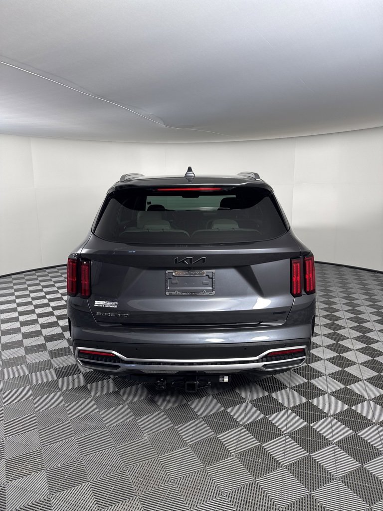 Used 2023 Kia Sorento SX Prestige w/ Panoramic Sunroof Package image 4