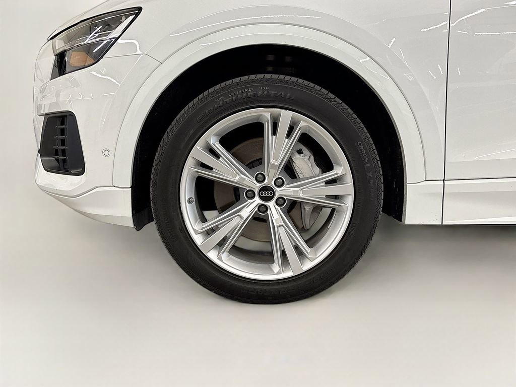 Certified 2022 Audi Q8 Premium Plus AWD/4WD image 24