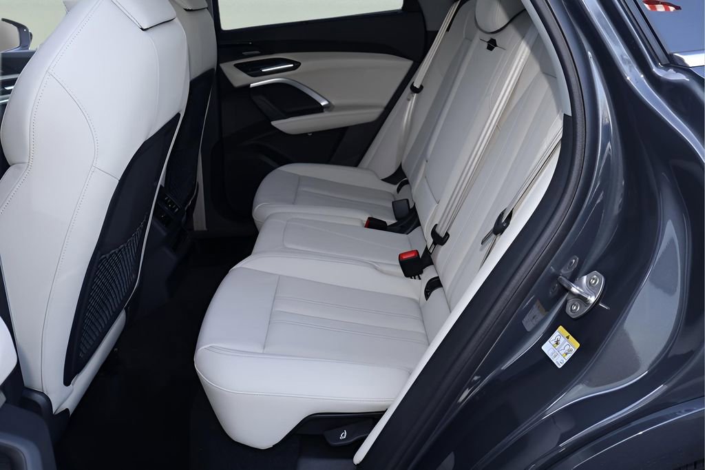 New 2025 Audi Q5 Premium Plus image 13