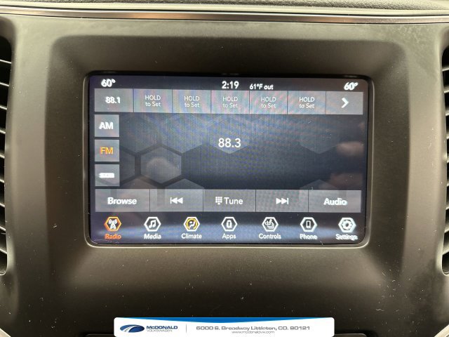 Used 2019 Jeep Cherokee Latitude Plus w/ Comfort/Convenience Group AWD/4WD image 16