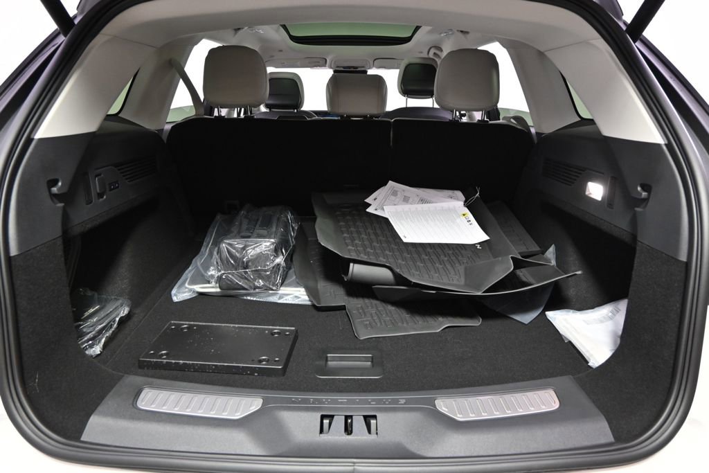 New 2026 Lincoln Nautilus Reserve w/ Jet Appearance Package image 19