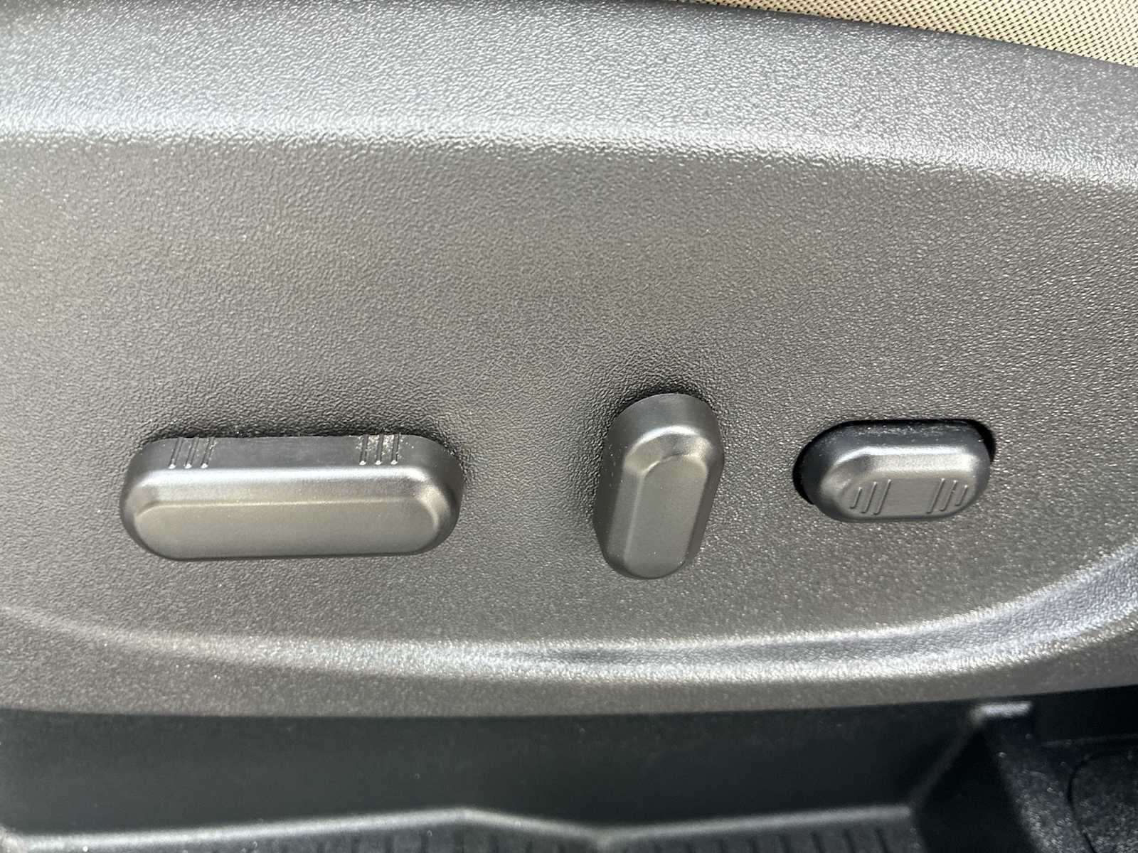 Used 2018 Ford Escape SE AWD/4WD image 14