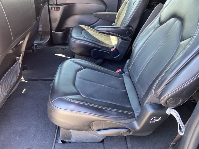 Used 2025 Chrysler Pacifica Select FWD image 27
