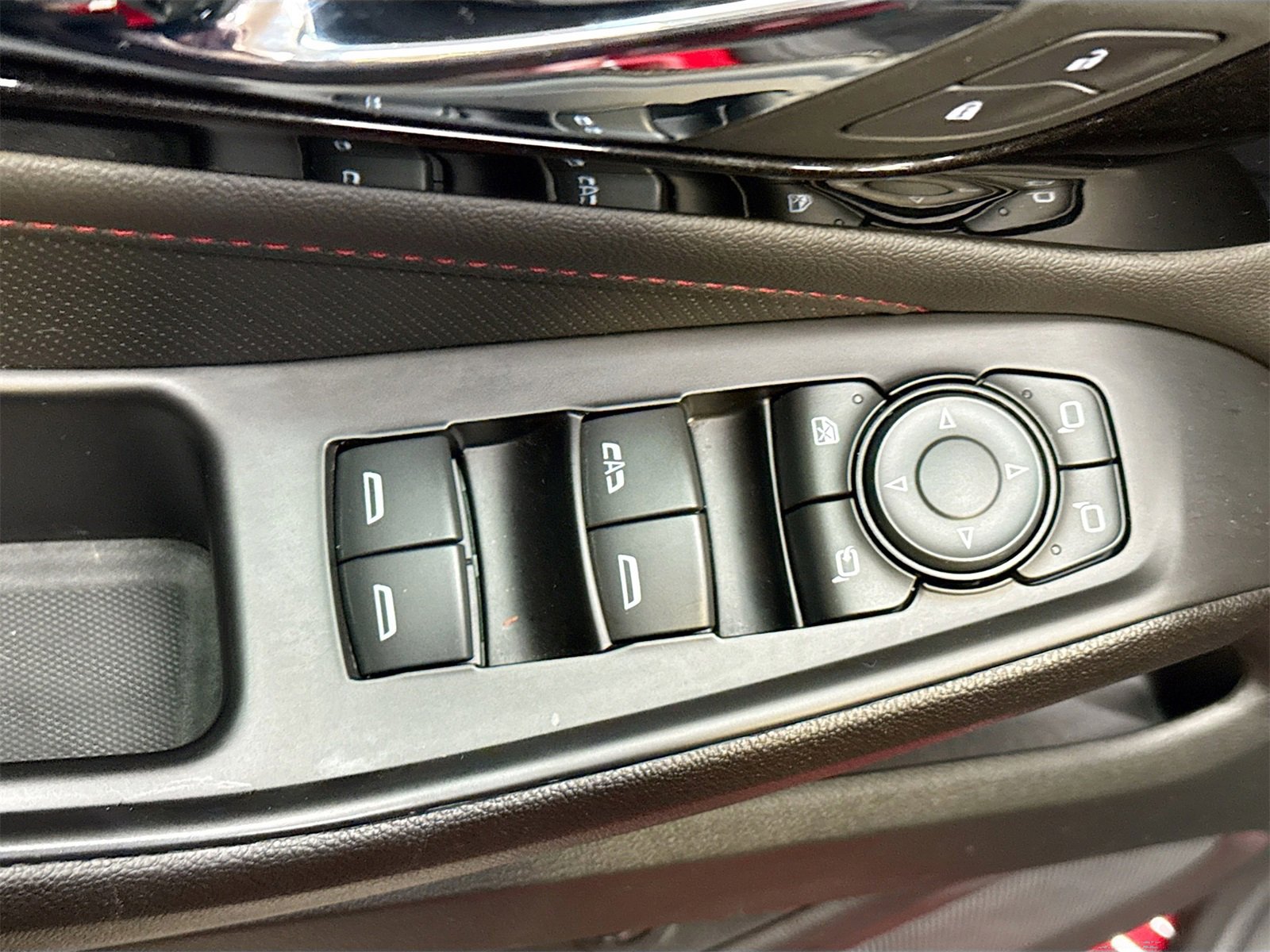 Used 2023 Chevrolet Traverse RS w/ LPO, Floor Liner Package image 18