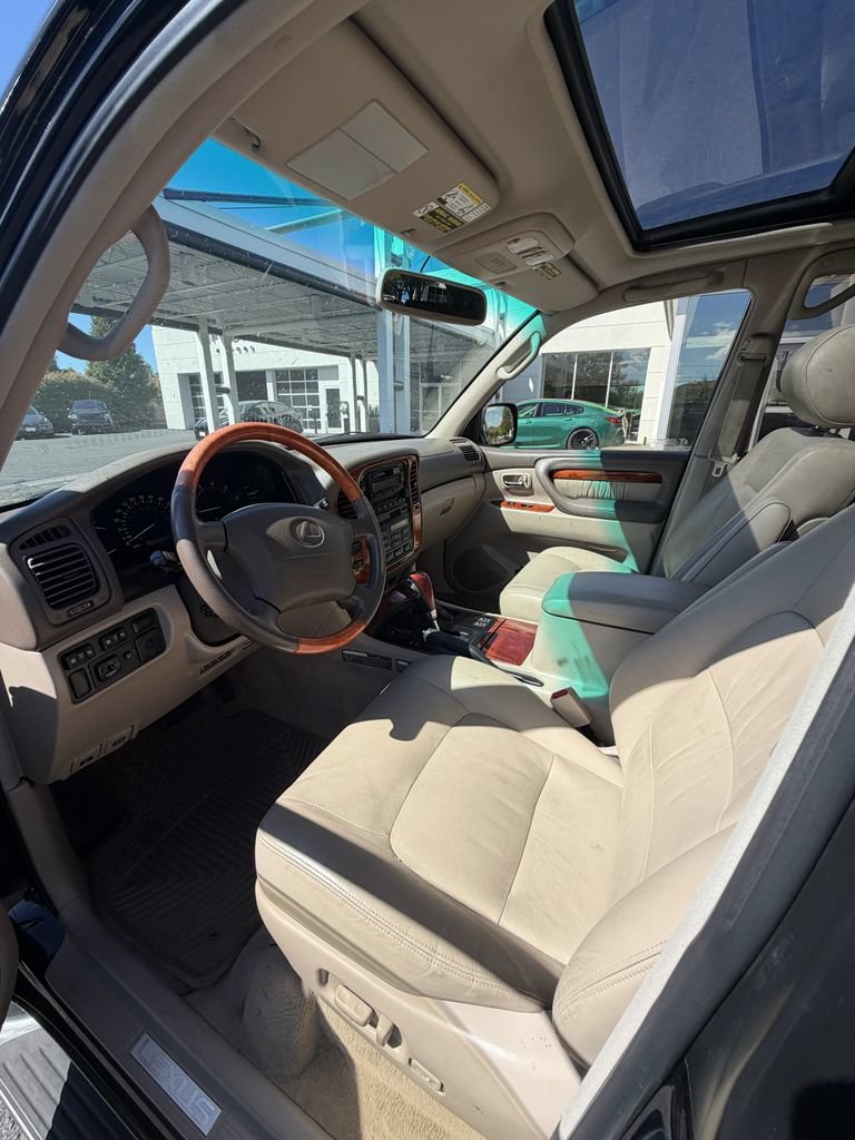 Used 2000 Lexus LX 470 4WD image 2