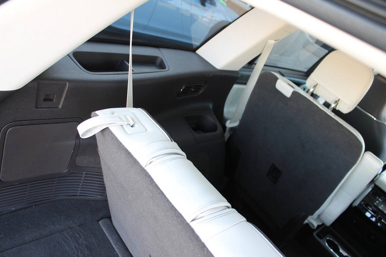 Used 2020 Lincoln Aviator Black Label Grand Touring w/ Class IV Trailer Tow Package AWD/4WD image 39