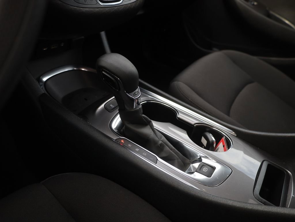 Used 2023 Chevrolet Malibu LT w/ Driver Confidence Package image 34