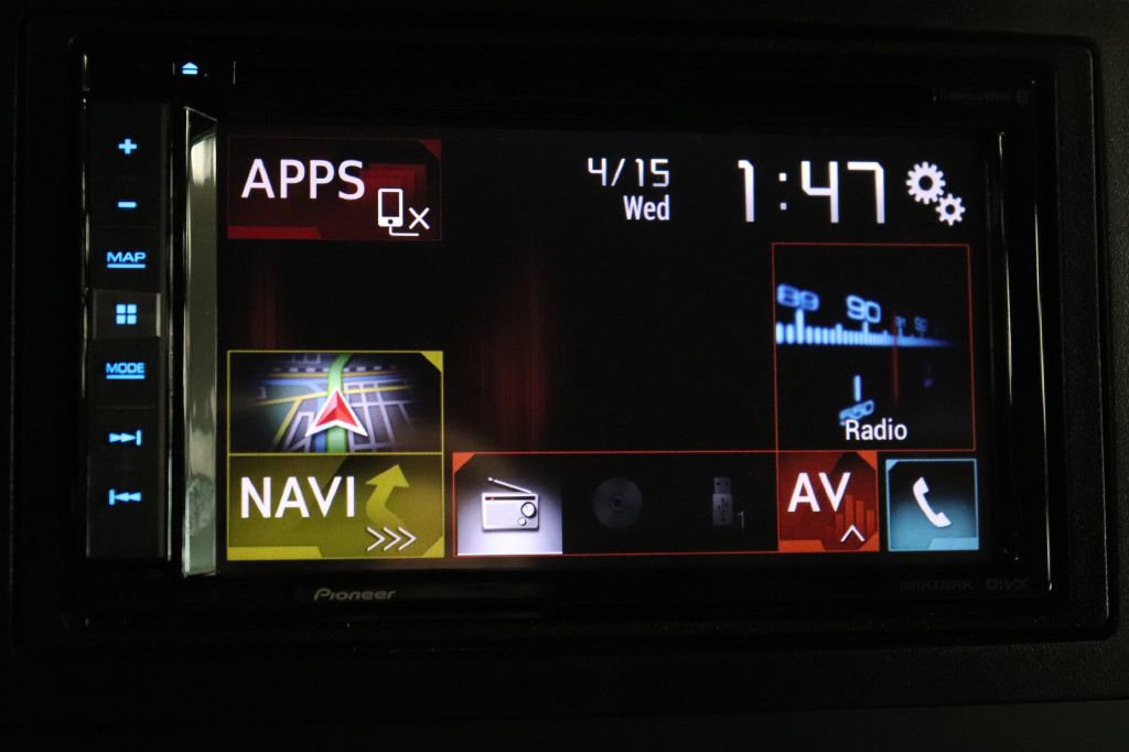 Used 2018 Mercedes-Benz Metris Passenger image 14