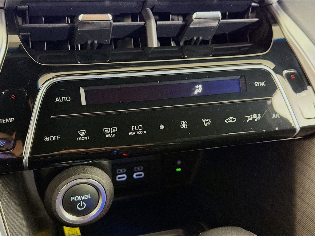 Used 2024 Toyota Venza Nightshade AWD/4WD image 16