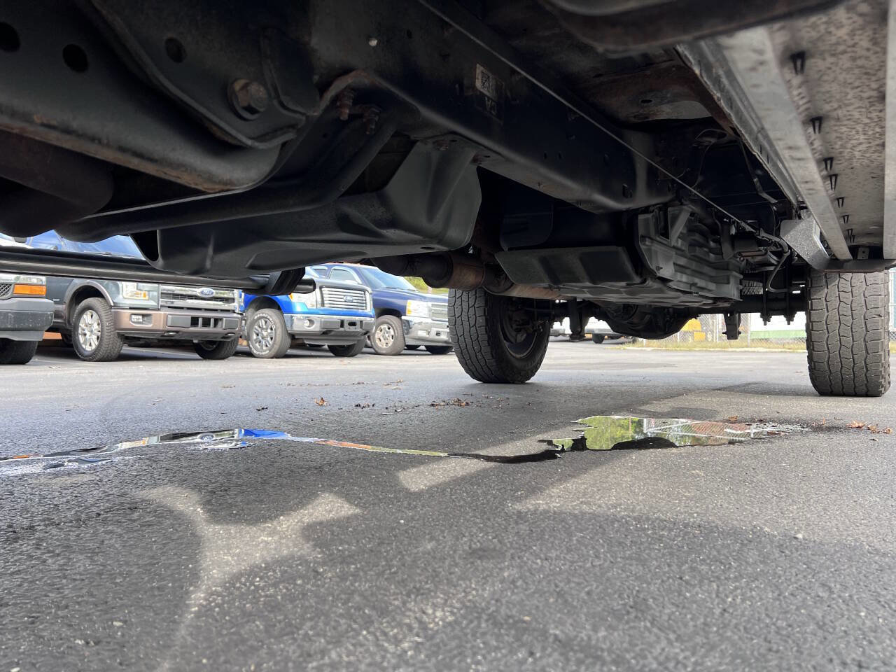 Used 2015 Ford F350 Lariat image 27