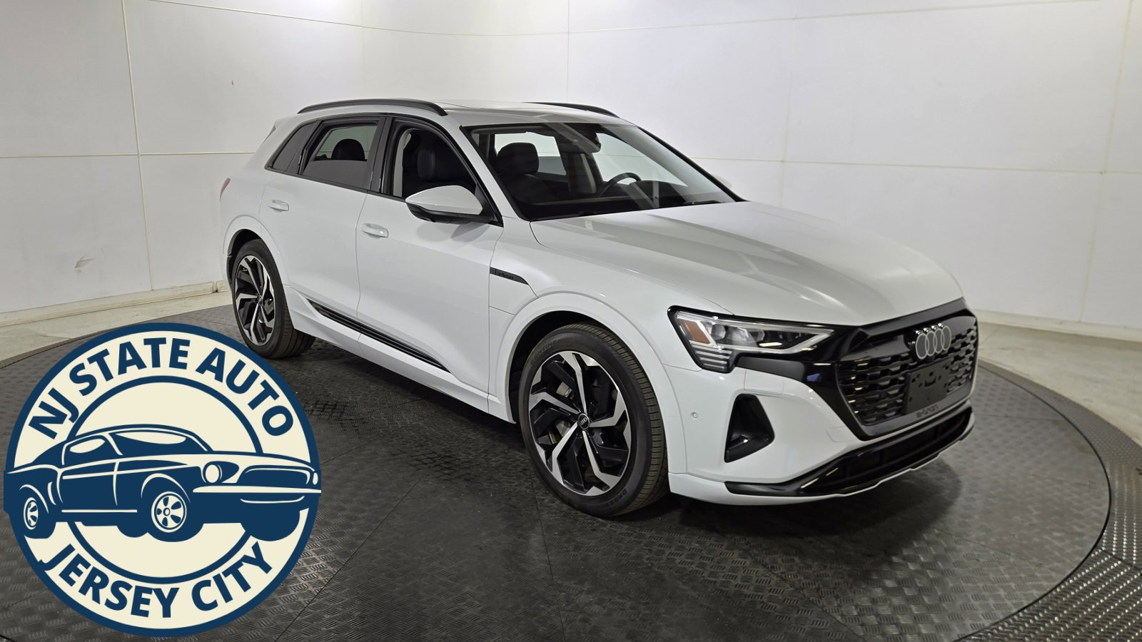 Used 2024 Audi Q8 e-tron Premium Plus