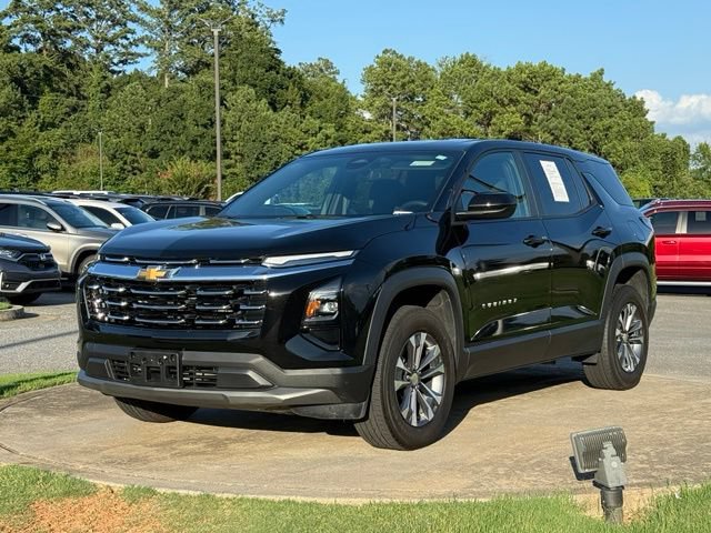 Used 2026 Chevrolet Equinox LT w/ LPO, Floor Liner Package FWD image 3