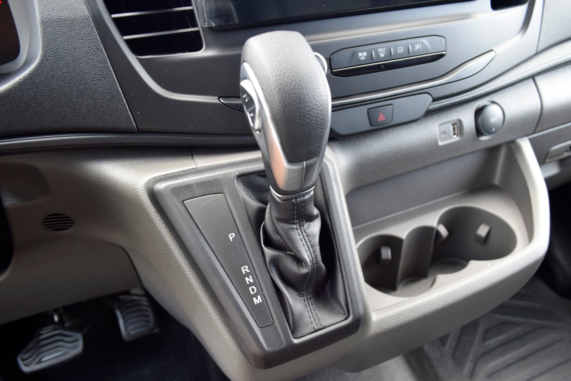 New 2026 Ford Transit 150 148 Medium Roof AWD image 14