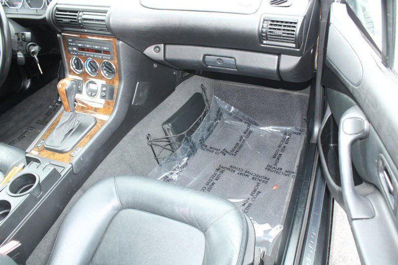 Used 2002 BMW Z3 3.0i image 13