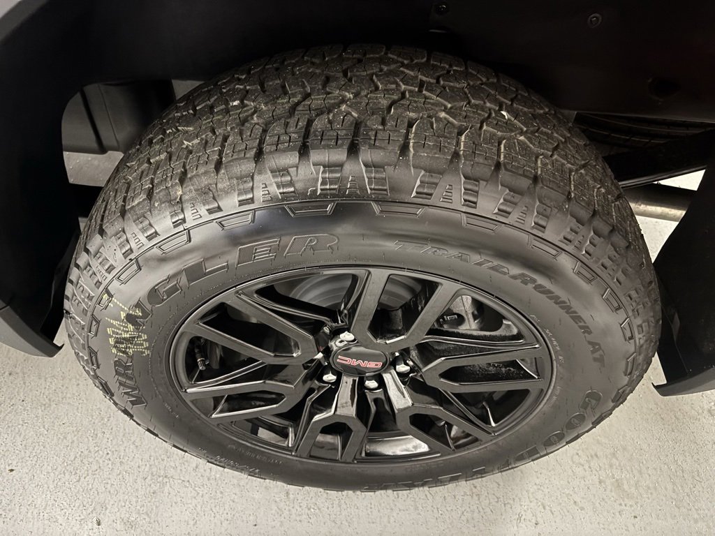 New 2026 GMC Sierra 1500 Elevation image 6