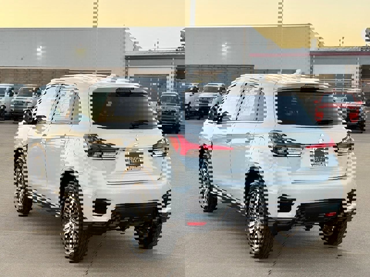 Used 2024 Mitsubishi Outlander Sport 2.0 ES image 8