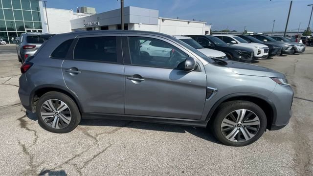 Used 2024 Mitsubishi Outlander Sport SE AWD/4WD image 3