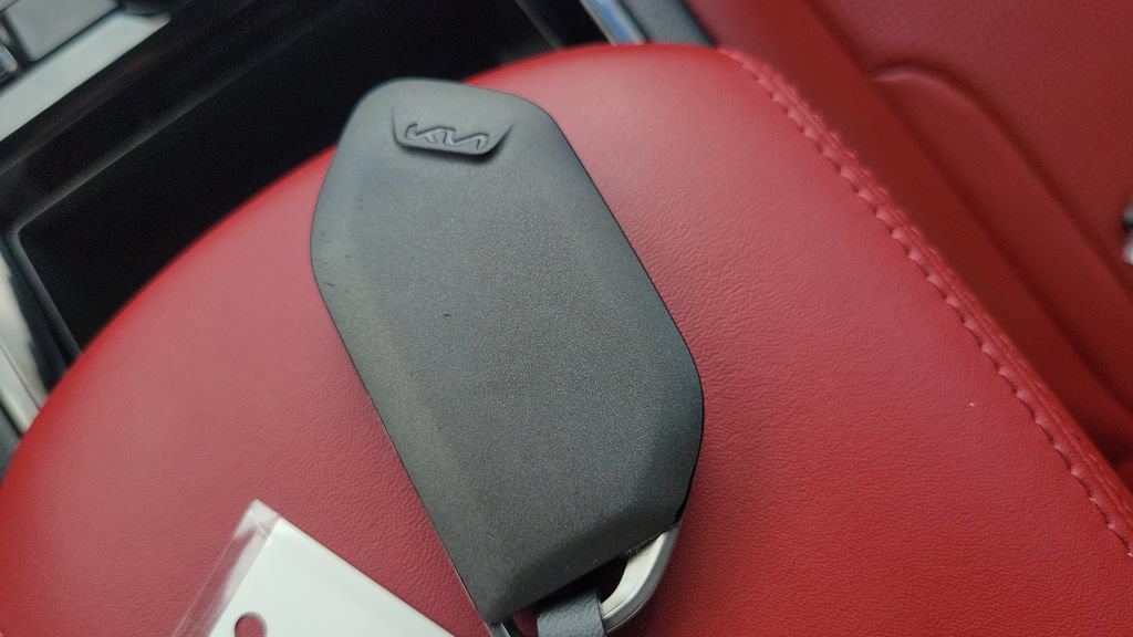 Used 2025 Kia K5 GT-Line w/ GT-Line Premium Package FWD image 24
