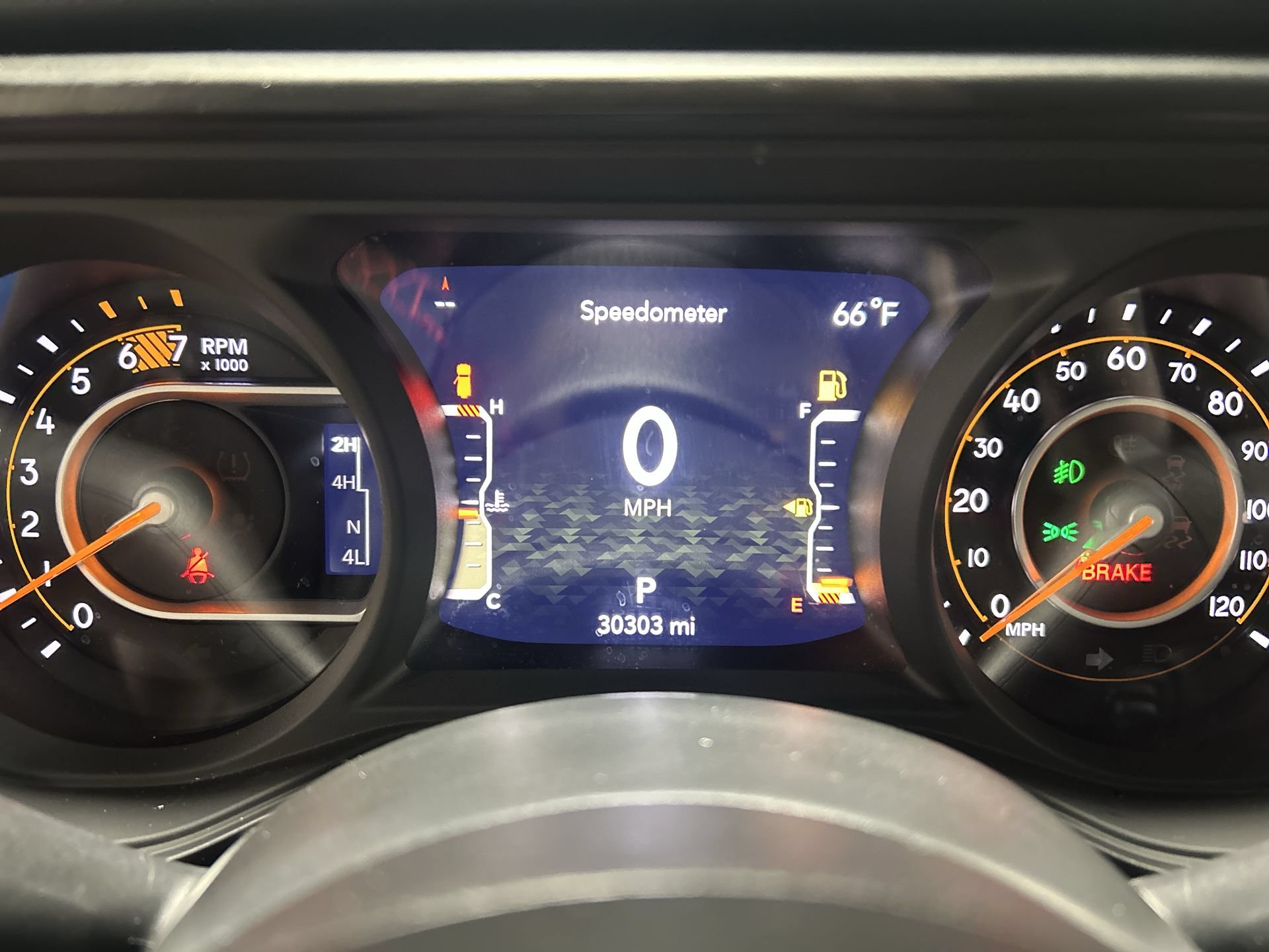 Used 2024 Jeep Wrangler Unlimited Rubicon AWD/4WD image 13