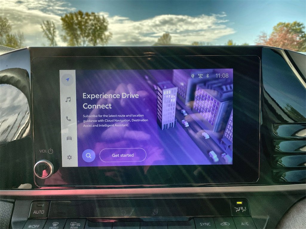 Used 2025 Toyota Camry LE image 19