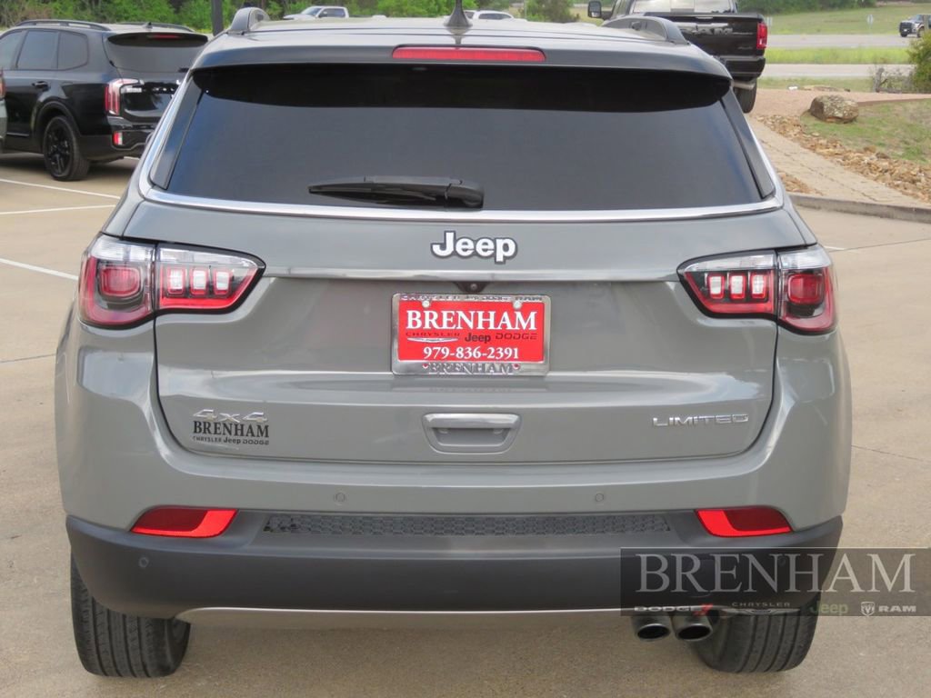 Used 2022 Jeep Compass Limited image 5