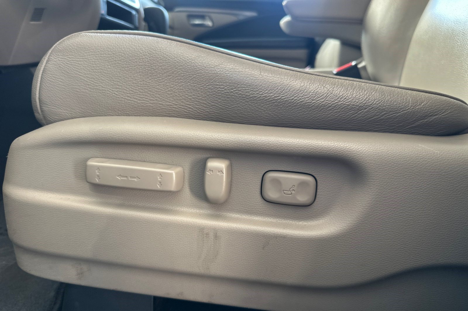 Used 2016 Honda Pilot EX-L image 14