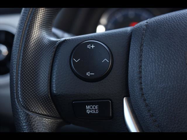 Used 2017 Toyota Corolla LE image 12